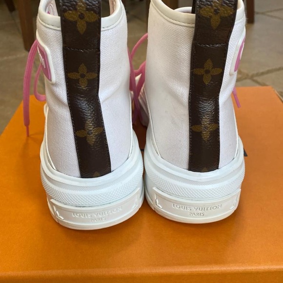 Louis Vuitton high tops sneakers - Picture 5 of 8